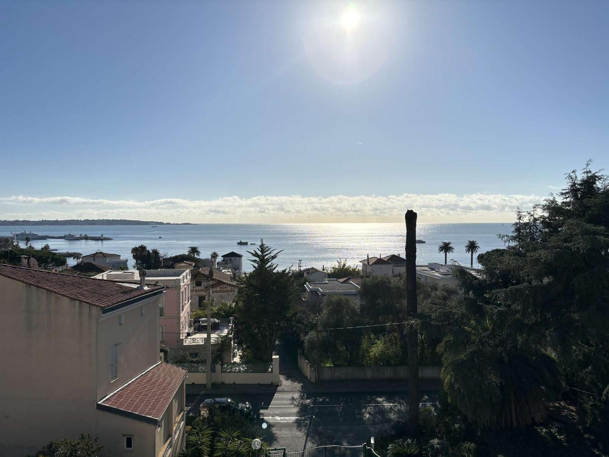 Studio Agreable Avec Loggia, Garage Et Plage A Proximite - 2 Couchages, Golfe-Juan - Fr-1-252-62 Eksteriør bilde